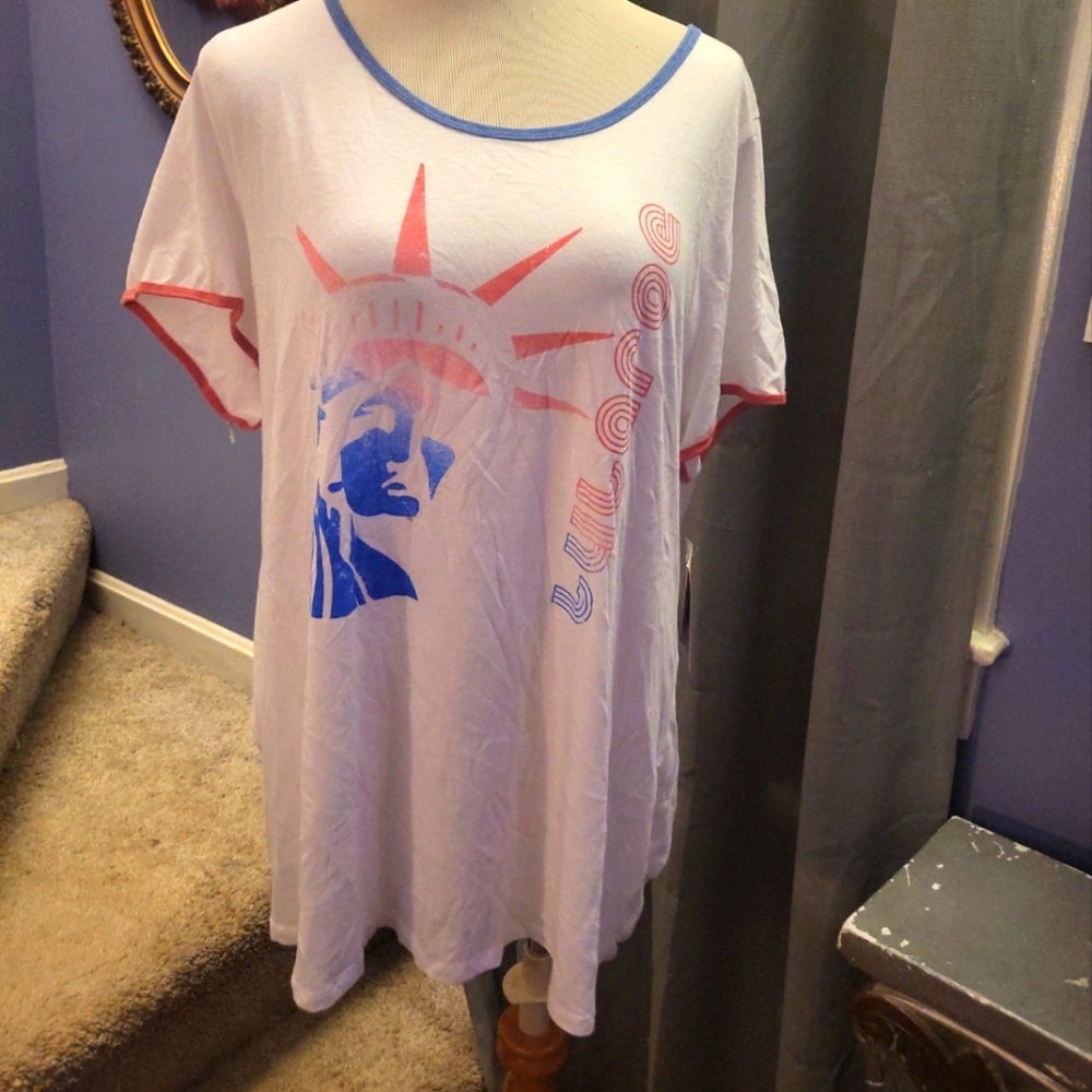 New Lularoe 2XL White Pastel Statue Of Liberty Americana Graphic Classic T Shirt